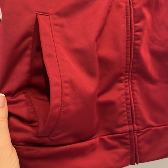 ADIDAS boys wind breaker.  Zip up. Size large (14-16) - Picture 3 of 10